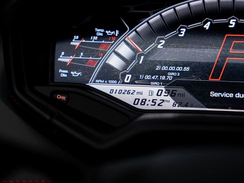 Used 2020 Lamborghini Huracan EVO RWD image 42