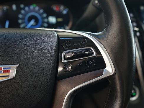 Used 2016 Cadillac Escalade Luxury AWD/4WD image 37