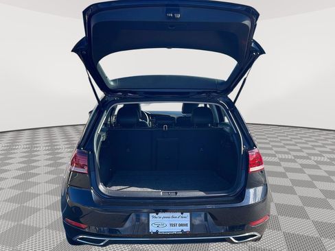 Used 2021 Volkswagen Golf 4-Door image 38