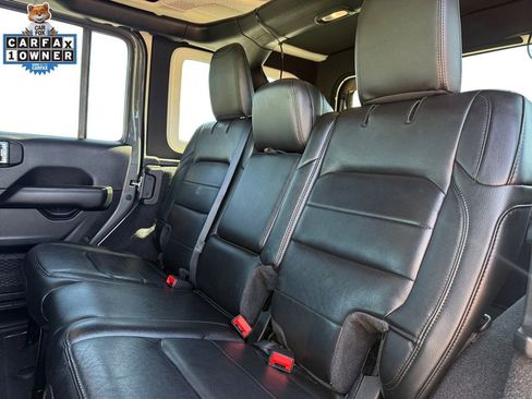 Certified 2021 Jeep Wrangler Unlimited Sahara AWD/4WD image 14