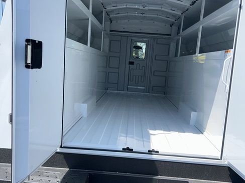 New 2024 Ford E-450 and Econoline 450 Super Duty w/ Power Windows & Locks Group image 11