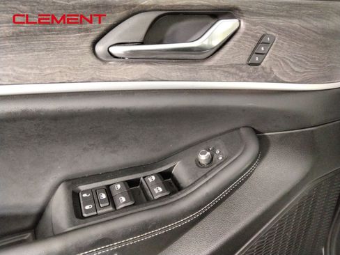 Used 2023 Jeep Grand Cherokee Limited RWD image 24
