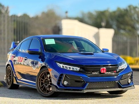 Used 2017 Honda Civic Type R image 4