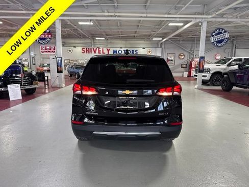 Used 2023 Chevrolet Equinox LT AWD/4WD image 4