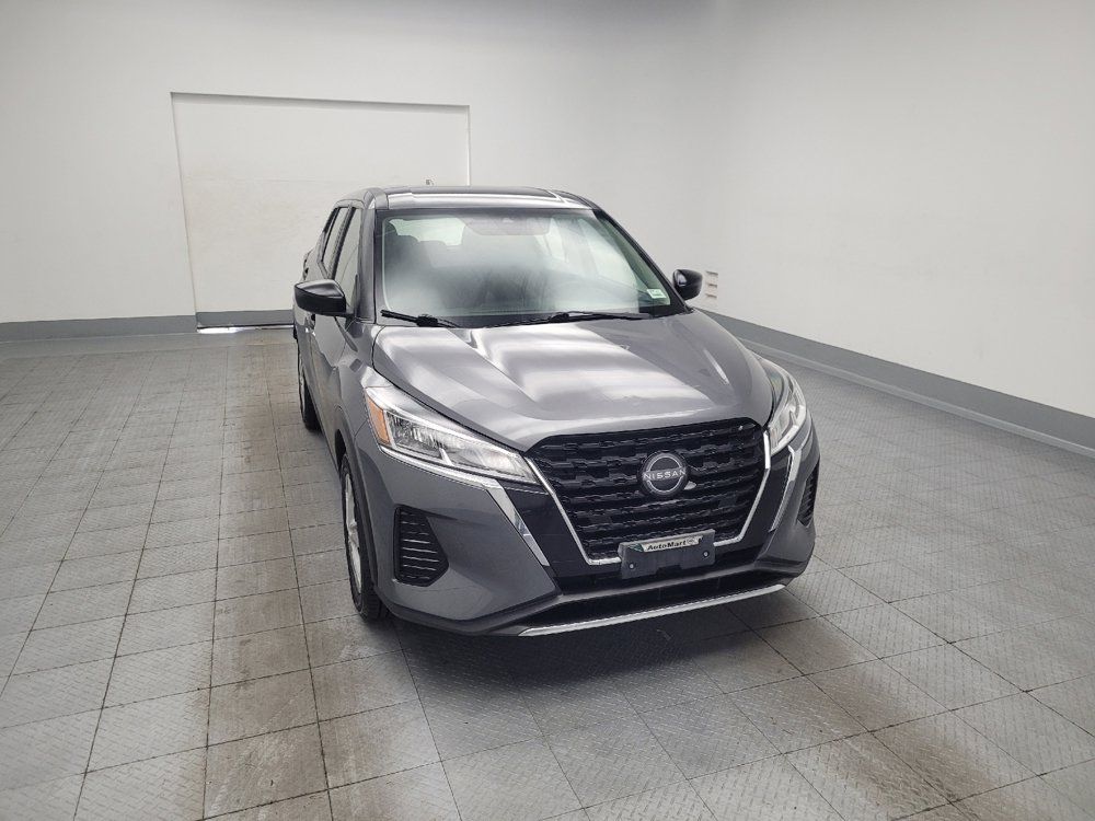 Used 2023 Nissan Kicks S FWD image 14