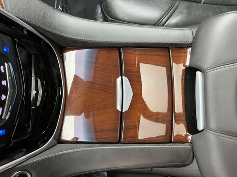 Used 2020 Cadillac Escalade ESV Luxury w/ Escalade Sport Edition image 47