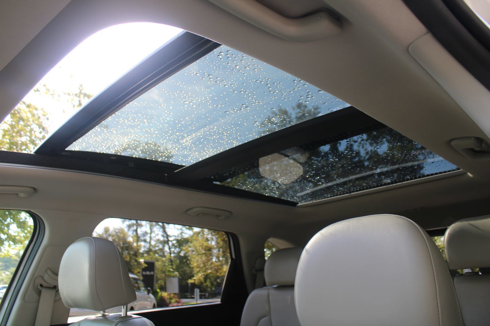 Certified 2023 Kia Sorento S w/ Panoramic Sunroof Package FWD image 60