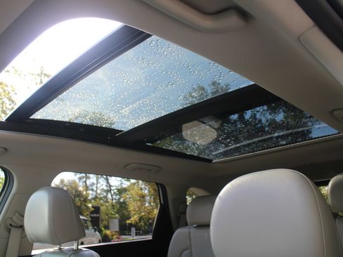 Certified 2023 Kia Sorento S w/ Panoramic Sunroof Package FWD image 60