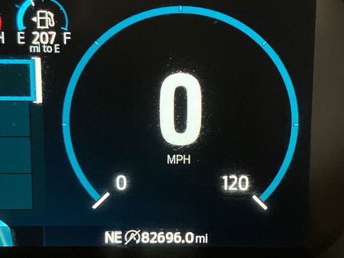 Certified 2021 Ford F150 Platinum w/ Equipment Group 701A High image 21