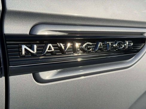 Used 2024 Lincoln Navigator L Black Label image 46