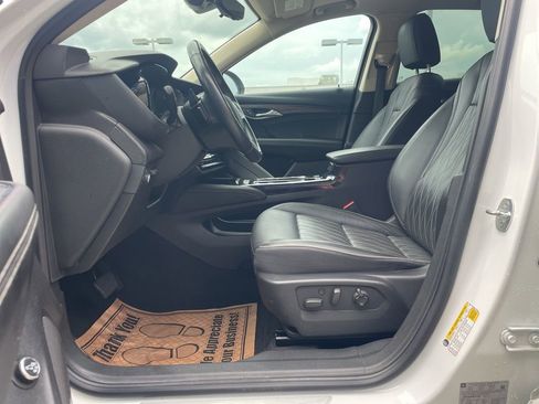 Used 2021 Buick Envision Avenir w/ Technology Package II image 13