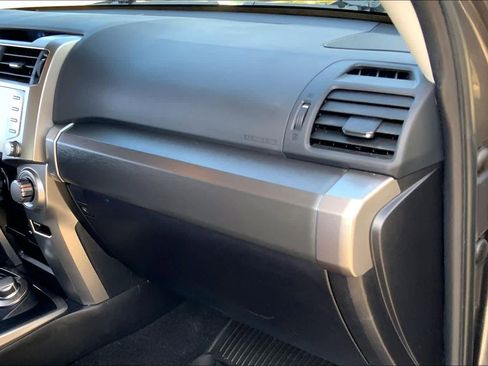 Used 2022 Toyota 4Runner SR5 Premium image 17