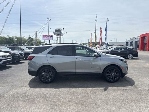 Used 2024 Chevrolet Equinox RS w/ LPO, Floor Liner Package FWD image 14