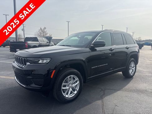 New 2025 Jeep Grand Cherokee Laredo X AWD/4WD image 1