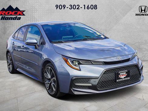 Used 2020 Toyota Corolla SE image 3