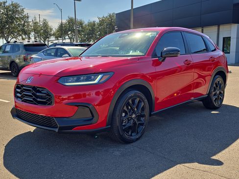 Used 2024 Honda HR-V Sport image 4