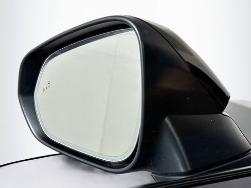 Used 2023 Lexus RZ 450e Premium w/ Technology Package image 16