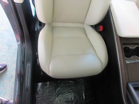 Used 2023 Tesla Model X AWD/4WD image 26