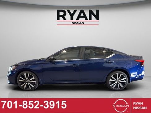 Certified 2019 Nissan Altima 2.5 SR AWD/4WD image 14