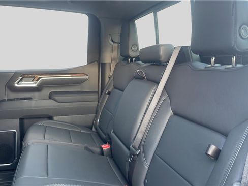 New 2026 GMC Sierra 1500 Elevation w/ Elevation Premium Package image 18