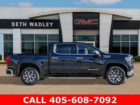 Used 2025 GMC Sierra 1500 SLT w/ SLT Premium Package AWD/4WD image 8