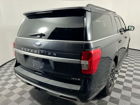 Used 2024 Ford Expedition Max XLT image 3