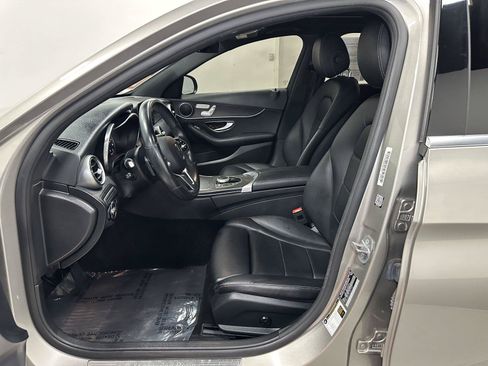 Used 2019 Mercedes-Benz C 300 4MATIC Sedan image 22