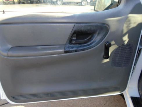 Used 2011 Ford Ranger XL image 23