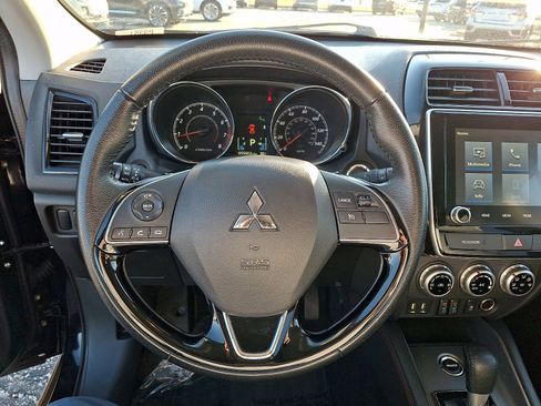 Used 2024 Mitsubishi Outlander Sport SE image 18