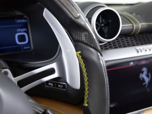 Used 2019 Ferrari Portofino image 33