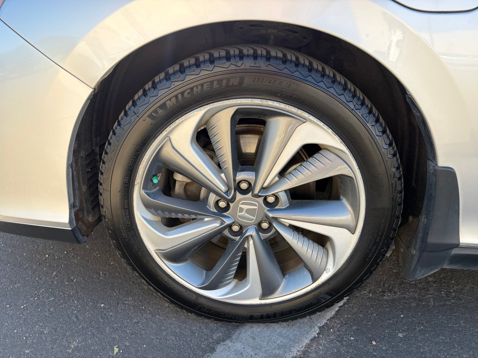 Used 2018 Honda Clarity Touring image 11