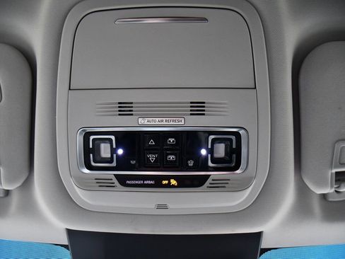 Used 2024 Lincoln Nautilus Reserve w/ Equipment Group 202A image 30