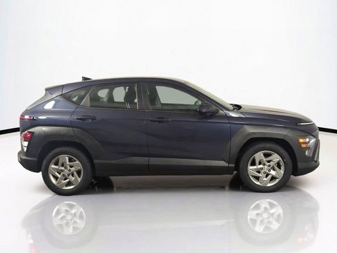Used 2024 Hyundai Kona SE FWD image 4