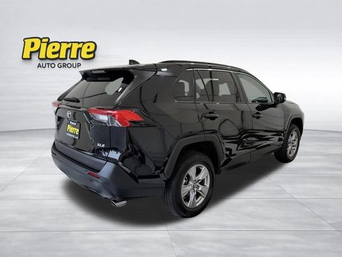 Used 2025 Toyota RAV4 XLE FWD image 5