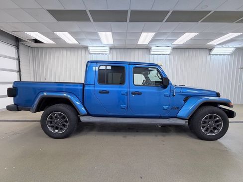 Used 2020 Jeep Gladiator Overland AWD/4WD image 5