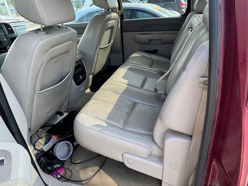 Used 2007 GMC Sierra 1500 SLE w/ South Central Value Package RWD image 2