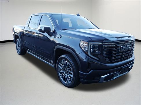 Used 2023 GMC Sierra 1500 Denali Ultimate image 9