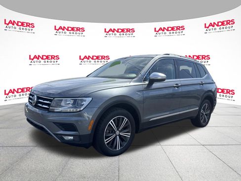 Used 2018 Volkswagen Tiguan SEL FWD image 7