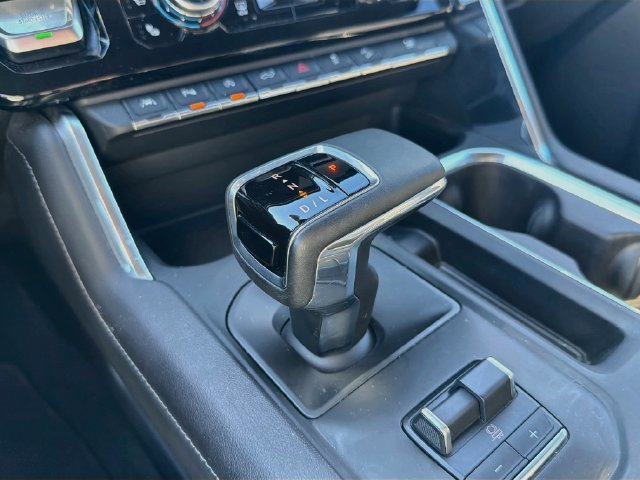 Used 2024 GMC Sierra 1500 Denali w/ Denali Reserve Package AWD/4WD image 17