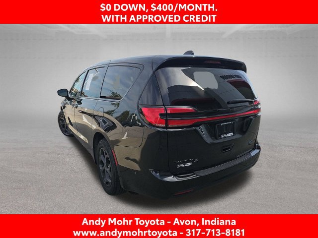 Used 2024 Chrysler Pacifica Limited FWD image 5