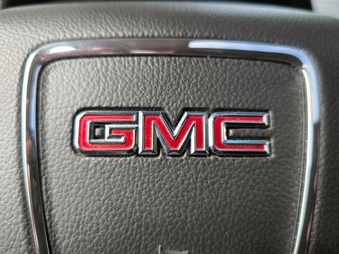 Used 2019 GMC Yukon XL SLT image 35