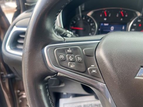 Used 2019 Chevrolet Equinox LT w/ Driver Convenience Package FWD image 25