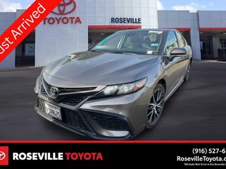 Used 2022 Toyota Camry SE video 1