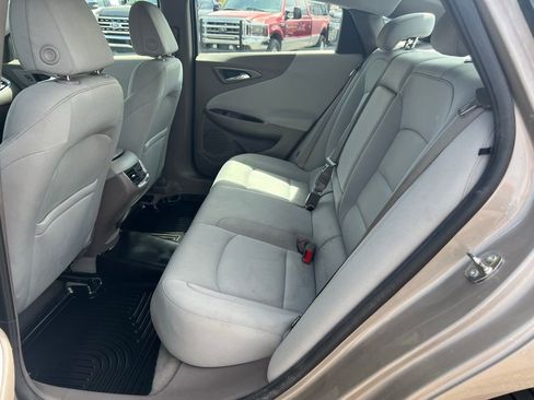 Used 2022 Chevrolet Malibu LT FWD image 25