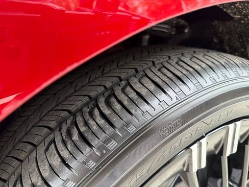 New 2026 Nissan Sentra SR w/ Floor Mat Package image 13