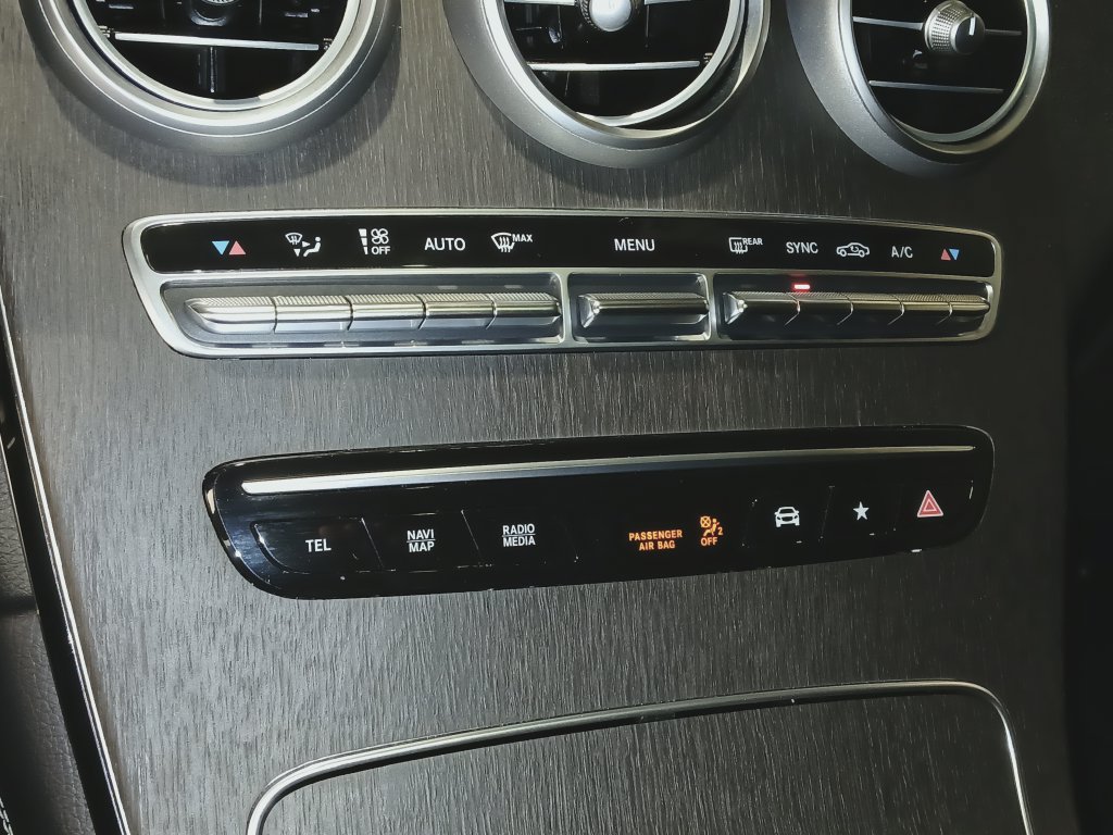 Certified 2020 Mercedes-Benz GLC 300 4MATIC image 22