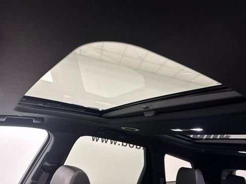 Used 2023 Buick Enclave Avenir AWD/4WD image 25