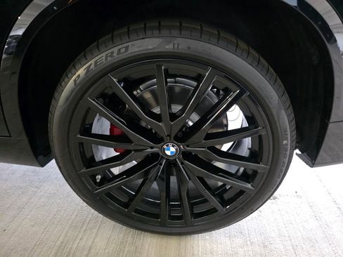 New 2026 BMW X5 M60i image 6