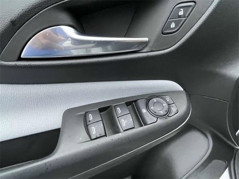 Used 2024 Buick Envista Preferred w/ Convenience I Package image 16