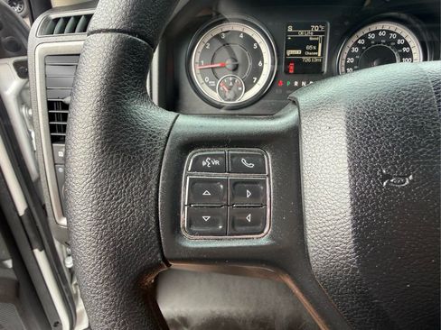 Used 2019 RAM 1500 Express AWD/4WD image 28